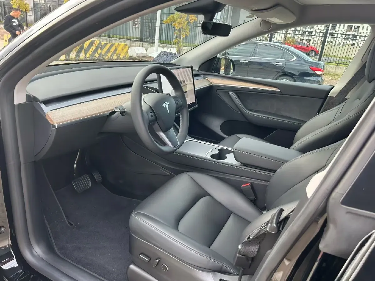 2022 Tesla Model Y BEV 60KWH,autocango,china used car exporter,china ev exporter,chinese used car exporter,chinese used ev exporter