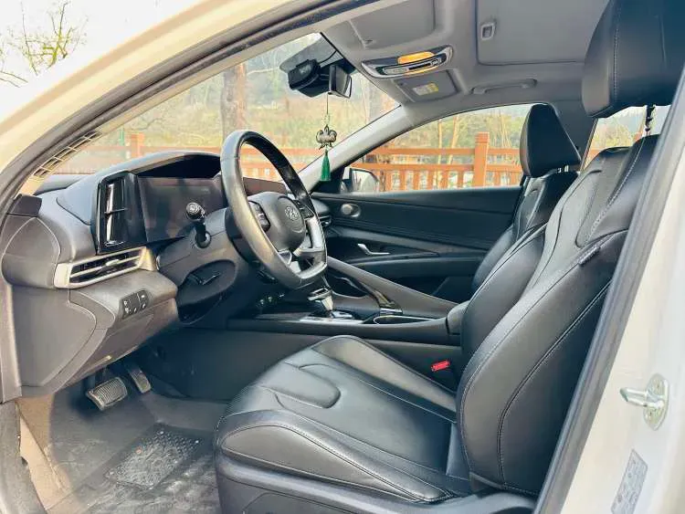 2021 Hyundai Elantra 1.5L 115HP L4 CVT,autocango,china used car exporter,china ev exporter,chinese used car exporter,chinese used ev exporter