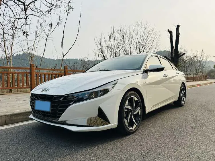 2021 Hyundai Elantra 1.5L 115HP L4 CVT,autocango,china used car exporter,china ev exporter,chinese used car exporter,chinese used ev exporter