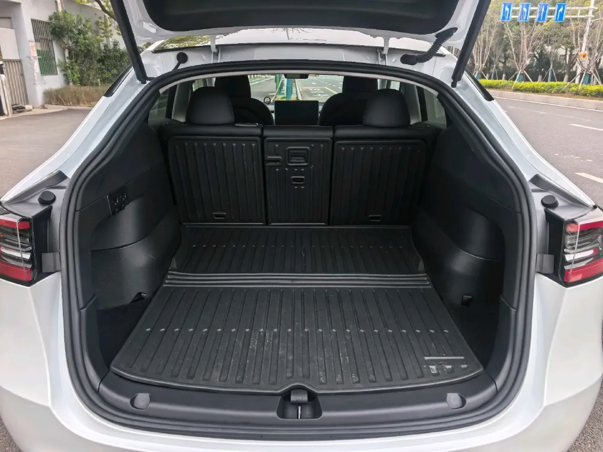 2024 Iveco OuSheng BEV 77.28KWH,autocango,china used car exporter,china ev exporter,chinese used car exporter,chinese used ev exporter