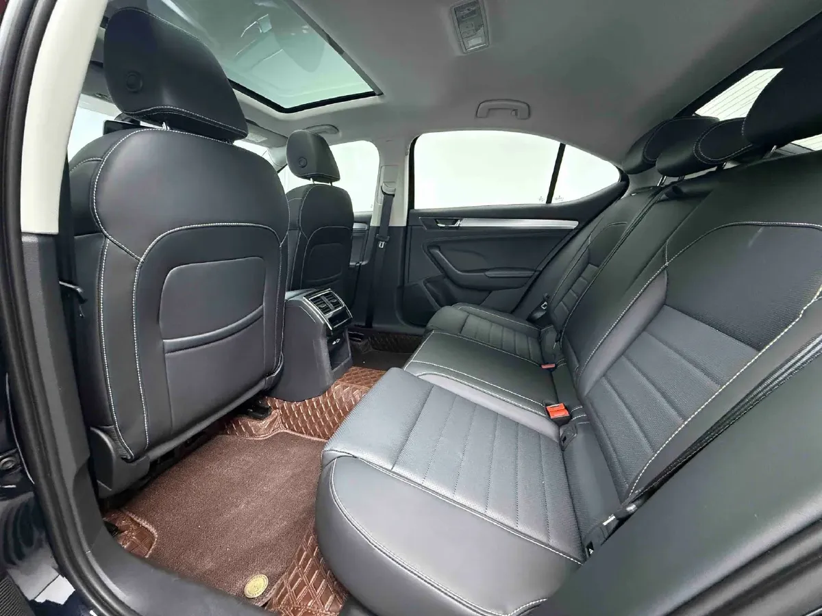 2023 Skoda Superb 1.4T 150HP L4 7DCT,autocango,china used car exporter,china ev exporter,chinese used car exporter,chinese used ev exporter