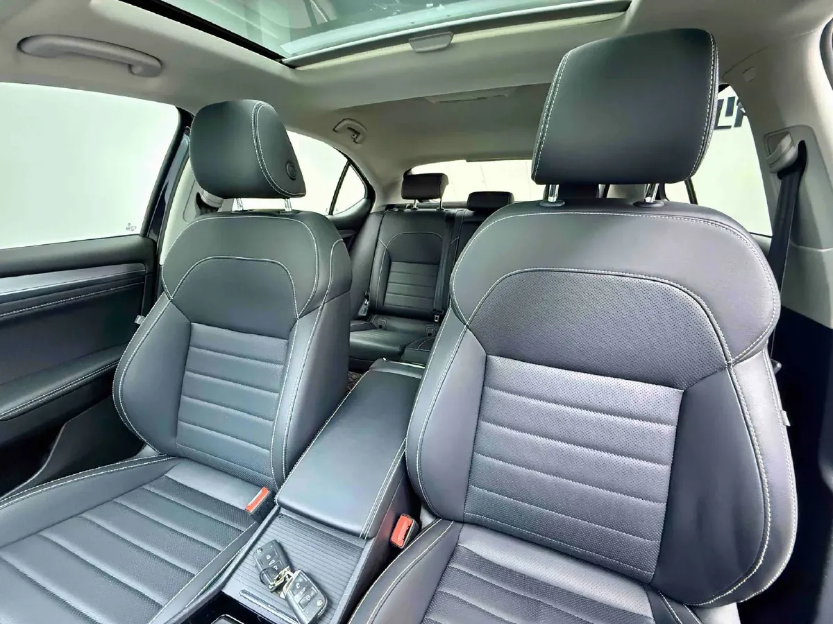 2023 Skoda Superb 1.4T 150HP L4 7DCT,autocango,china used car exporter,china ev exporter,chinese used car exporter,chinese used ev exporter