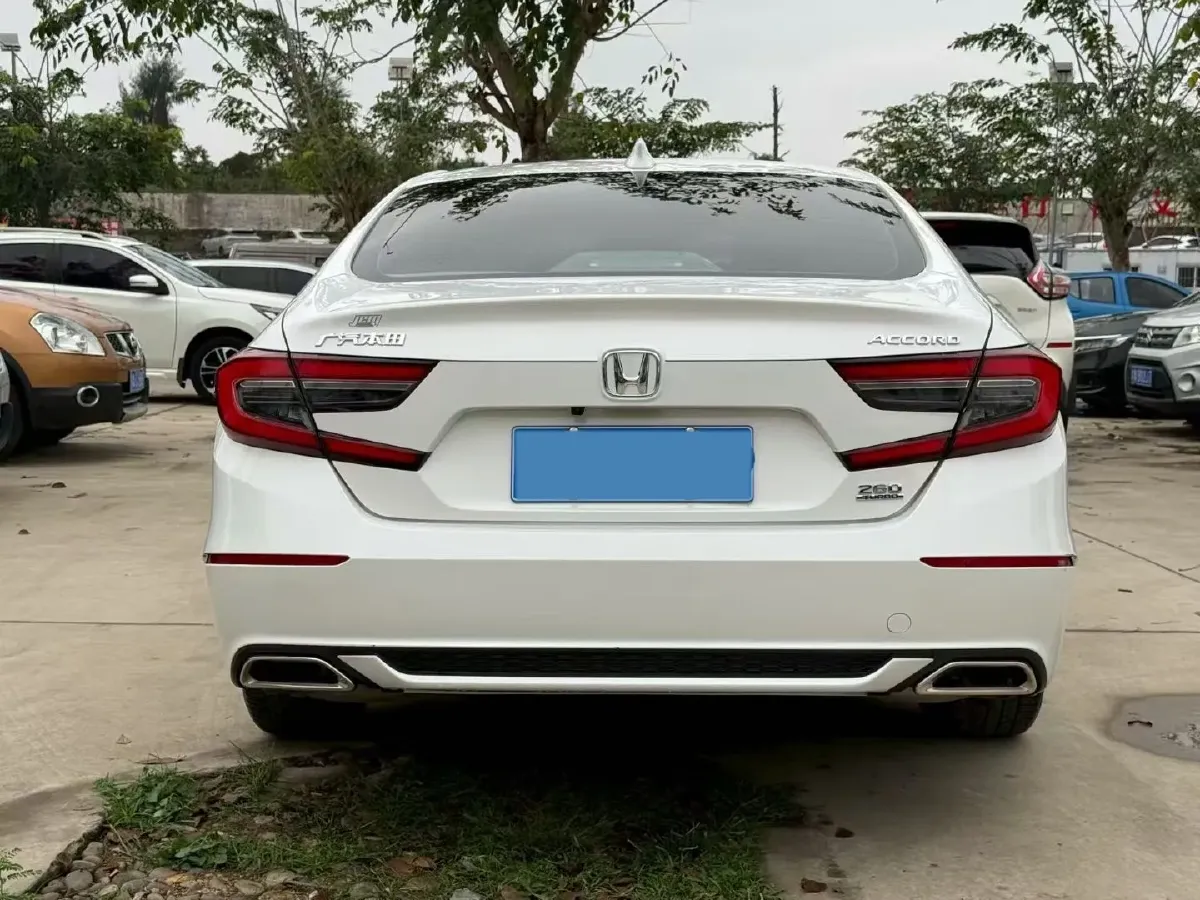 2022 Honda Accord 1.5T 194HP L4 CVT,autocango,china used car exporter,china ev exporter,chinese used car exporter,chinese used ev exporter