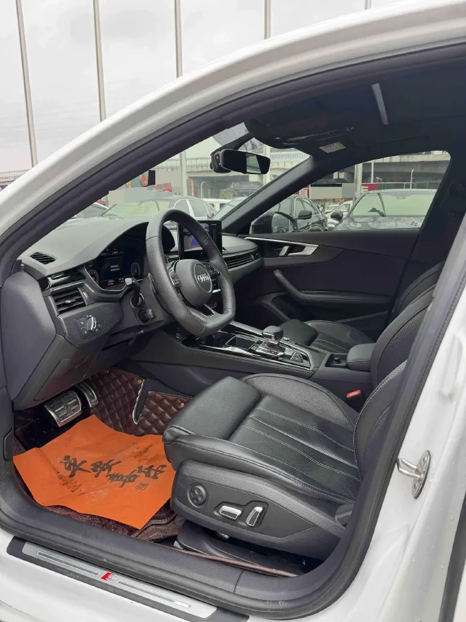 2024 Audi A4L 2.0T 190HP L4 7DCT,autocango,china used car exporter,china ev exporter,chinese used car exporter,chinese used ev exporter