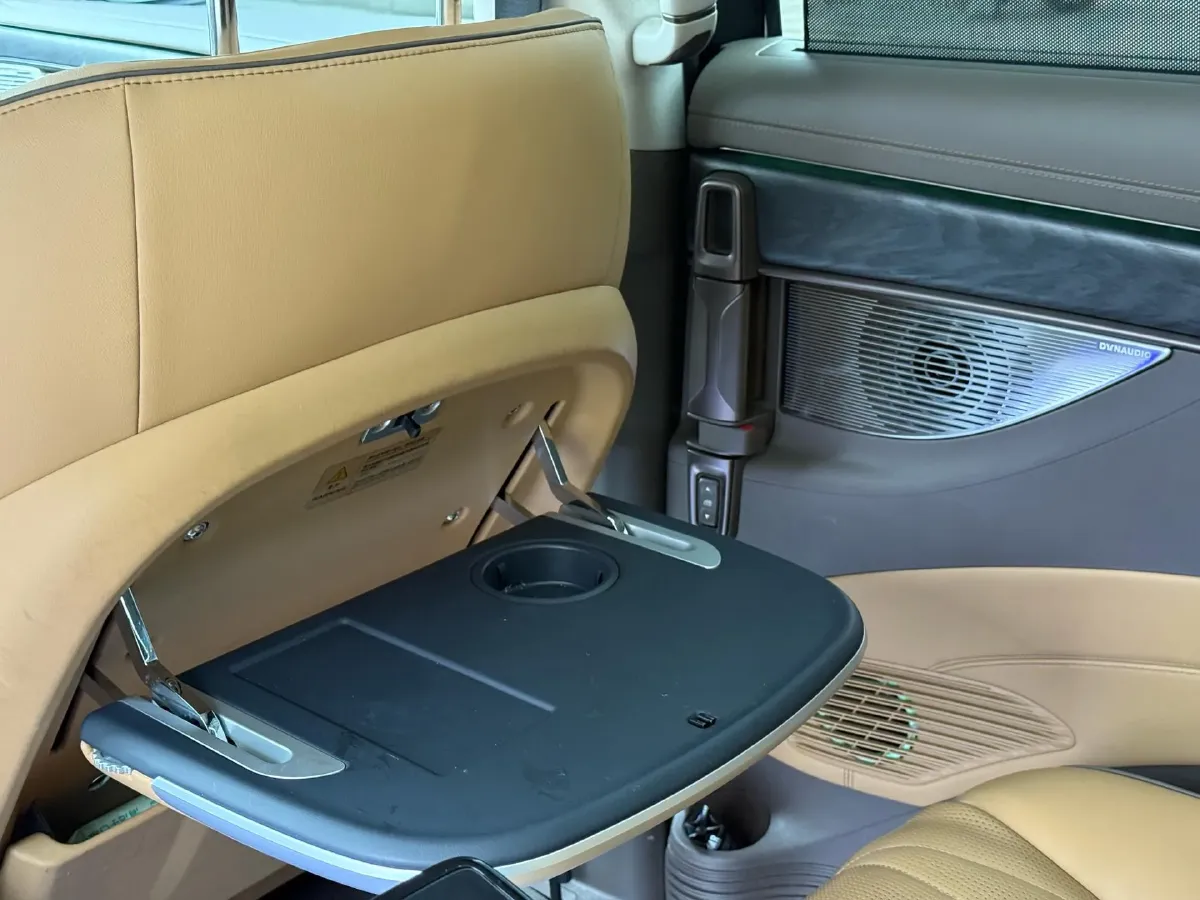 2024 Denza D9 1.5T 139HP L4 E-CVT PHEV 20.39KWH,autocango,china used car exporter,china ev exporter,chinese used car exporter,chinese used ev exporter