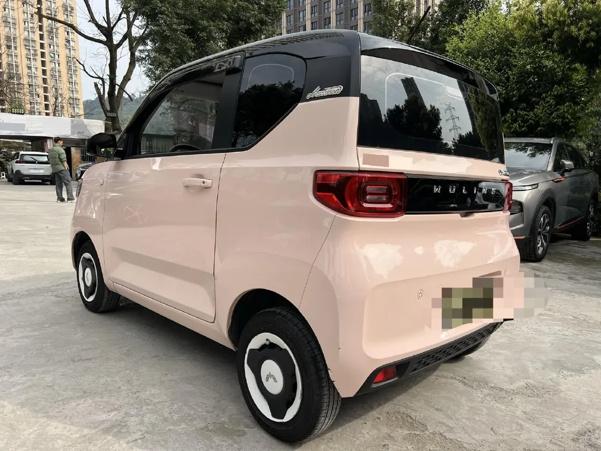 2021 WuLing HongGuang MINI EV BEV 13.8KWH,autocango,china used car exporter,china ev exporter,chinese used car exporter,chinese used ev exporter