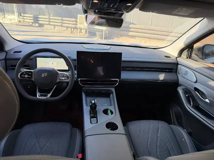 2024 Jetour X90 PRO 2.0T 254HP L4 7DCT,autocango,china used car exporter,china ev exporter,chinese used car exporter,chinese used ev exporter