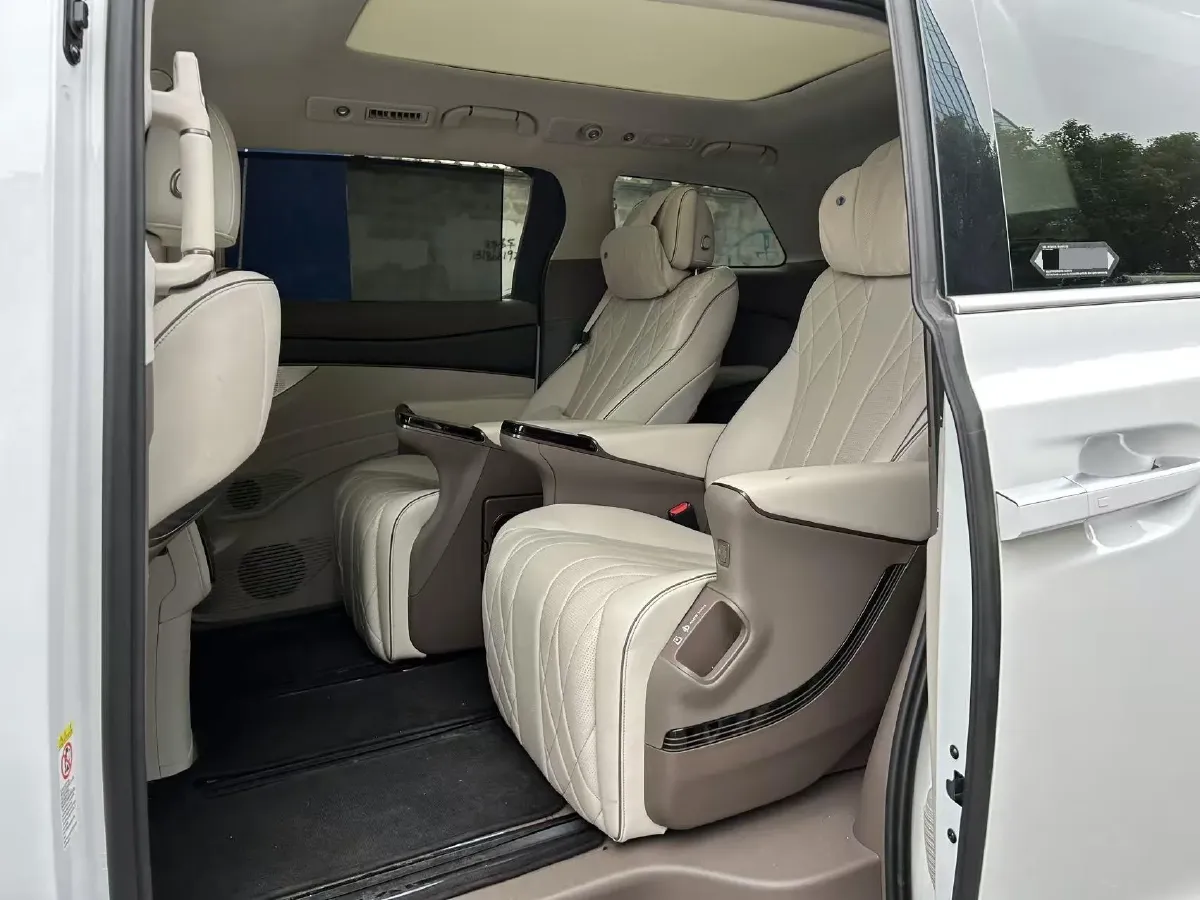 2022 Jaguar XFL 2.0T 250HP L4 8AT,autocango,china used car exporter,china ev exporter,chinese used car exporter,chinese used ev exporter