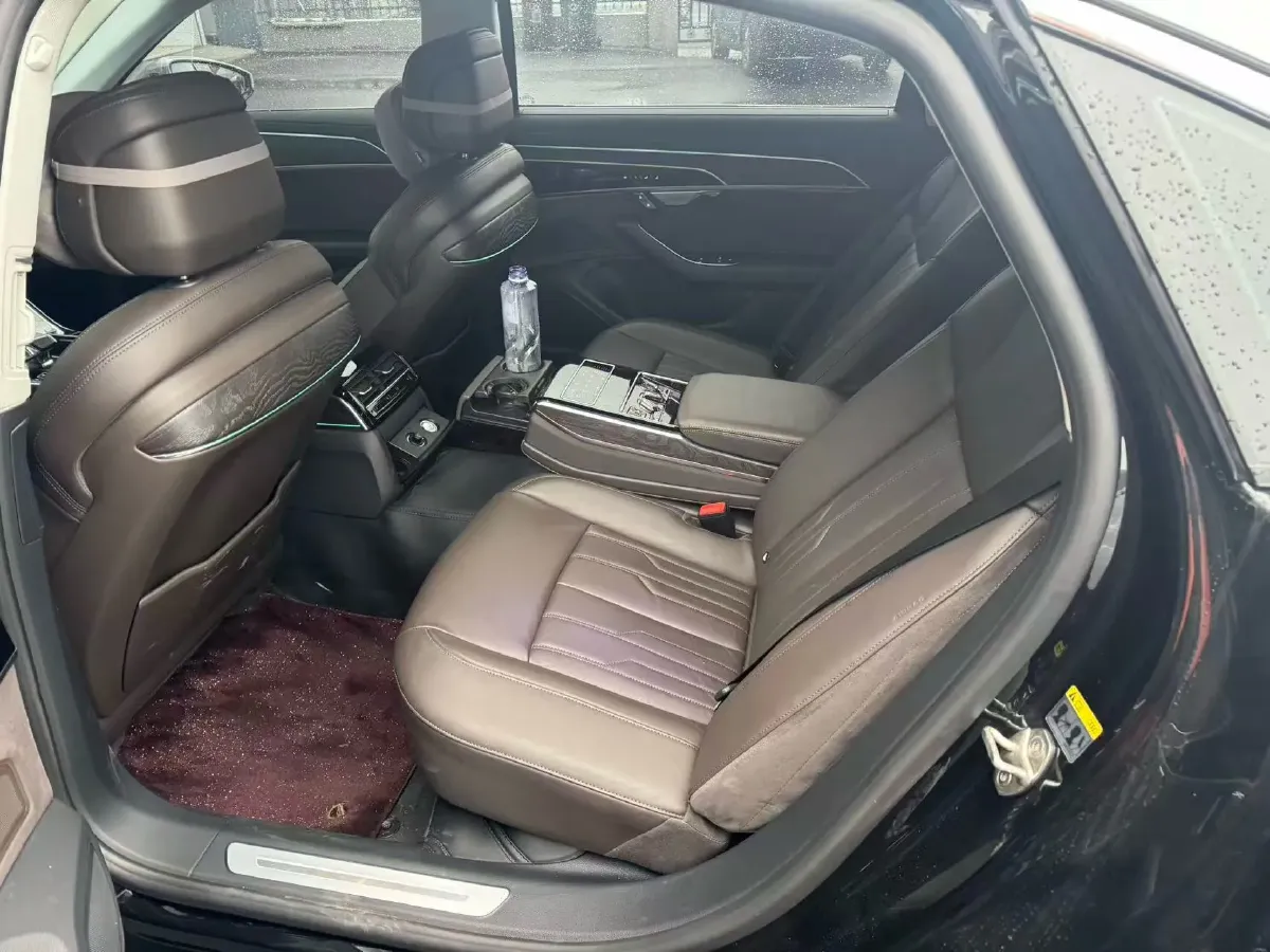 2023 Audi A8 2.0T 265HP L4 8AT,autocango,china used car exporter,china ev exporter,chinese used car exporter,chinese used ev exporter