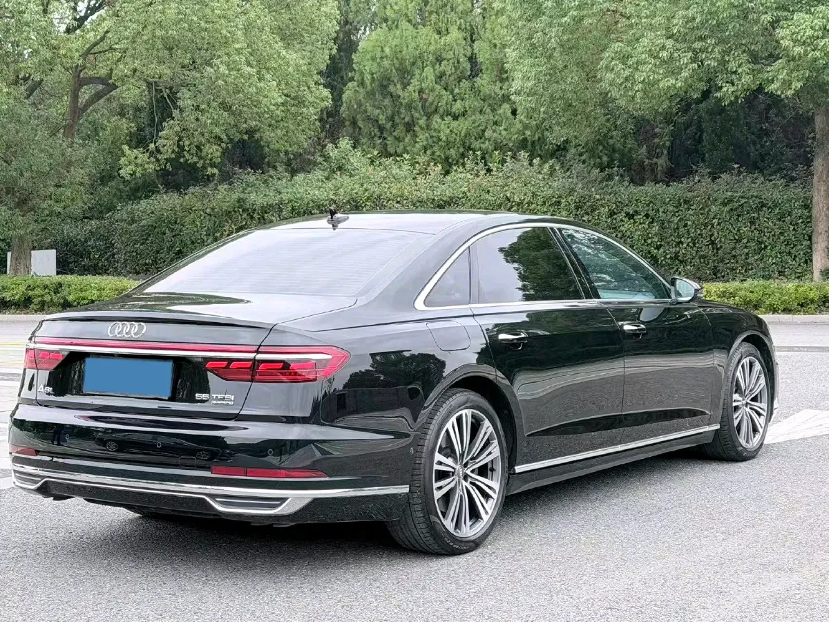 2021 Audi A8 3.0T 340HP V6 8AT,autocango,china used car exporter,china ev exporter,chinese used car exporter,chinese used ev exporter