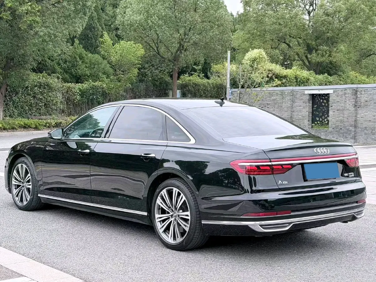 2021 Audi A8 3.0T 340HP V6 8AT,autocango,china used car exporter,china ev exporter,chinese used car exporter,chinese used ev exporter