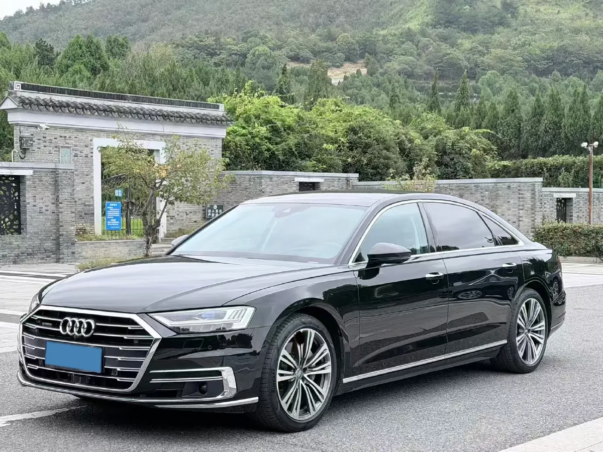 2021 Audi A8 3.0T 340HP V6 8AT,autocango,china used car exporter,china ev exporter,chinese used car exporter,chinese used ev exporter