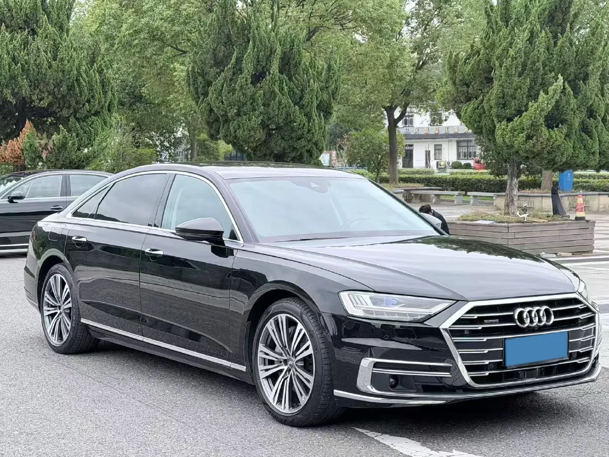 2021 Audi A8 3.0T 340HP V6 8AT,autocango,china used car exporter,china ev exporter,chinese used car exporter,chinese used ev exporter