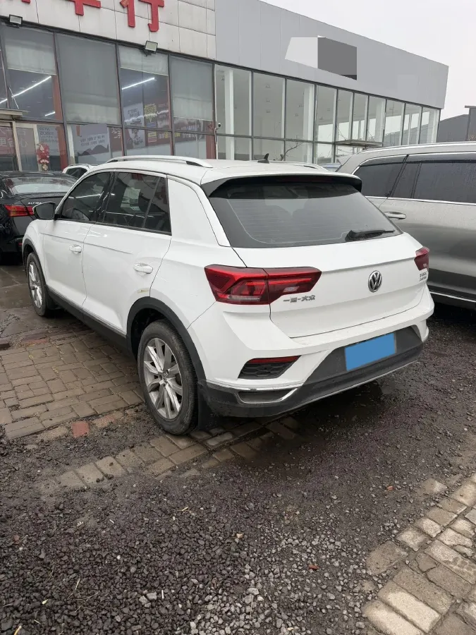 2019 Volkswagen T-Roc 1.4T 131HP L4 7DCT,autocango,china used car exporter,china ev exporter,chinese used car exporter,chinese used ev exporter