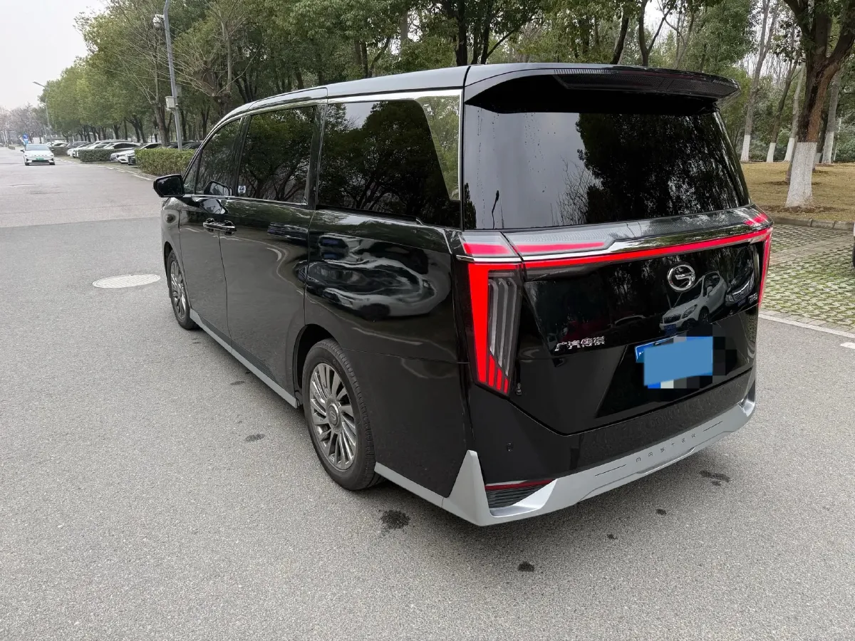 2023 GAC Trumpchi M8 2.0T 252HP L4 8AT,autocango,china used car exporter,china ev exporter,chinese used car exporter,chinese used ev exporter