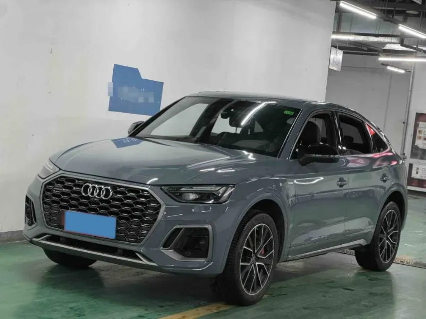 2022 Audi Q5L Sportback 2.0T 190HP L4 7DCT,autocango,china used car exporter,china ev exporter,chinese used car exporter,chinese used ev exporter