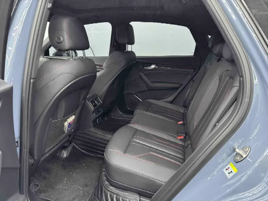 2022 Audi Q5L Sportback 2.0T 190HP L4 7DCT,autocango,china used car exporter,china ev exporter,chinese used car exporter,chinese used ev exporter