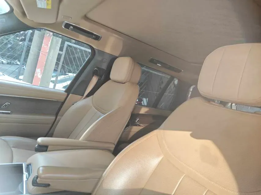 2024 Land Rover Range Rover 3.0T 400HP L6 8AT,autocango,china used car exporter,china ev exporter,chinese used car exporter,chinese used ev exporter