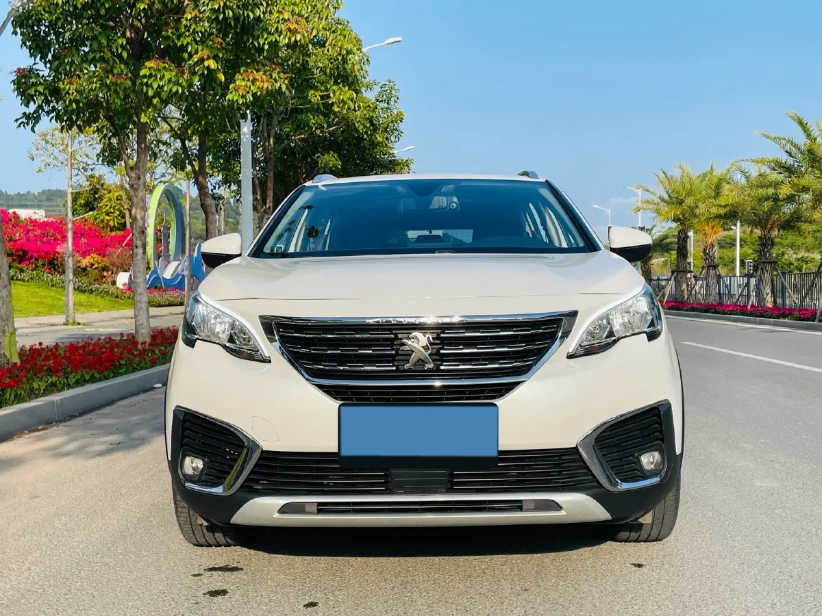 2019 Peugeot 5008 1.6T 170HP L4 6AT,autocango,china used car exporter,china ev exporter,chinese used car exporter,chinese used ev exporter