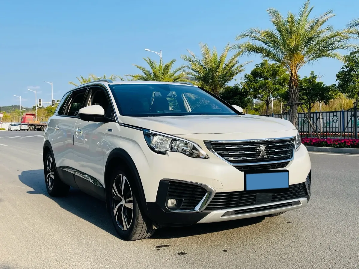 2019 Peugeot 5008 1.6T 170HP L4 6AT,autocango,china used car exporter,china ev exporter,chinese used car exporter,chinese used ev exporter
