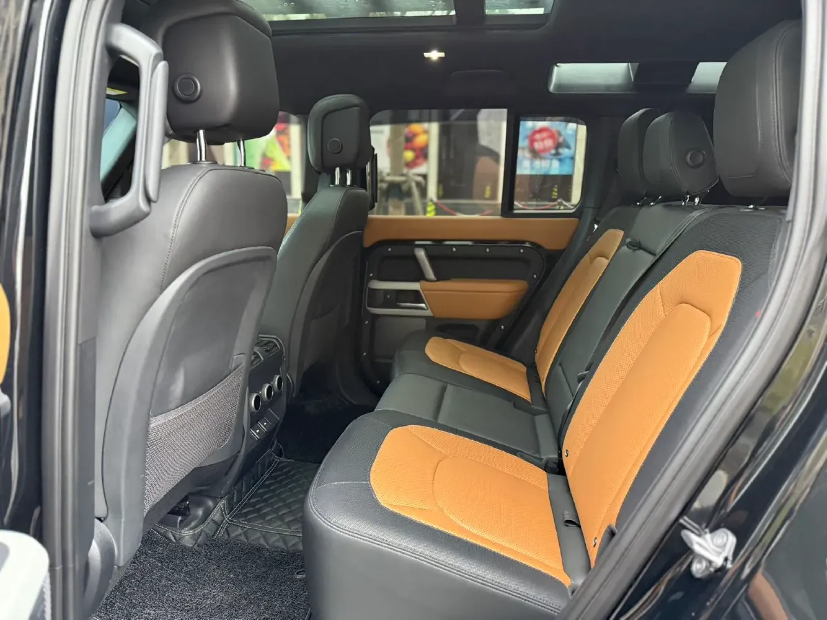 2024 Land Rover Defender 3.0T 400HP L6 8AT,autocango,china used car exporter,china ev exporter,chinese used car exporter,chinese used ev exporter