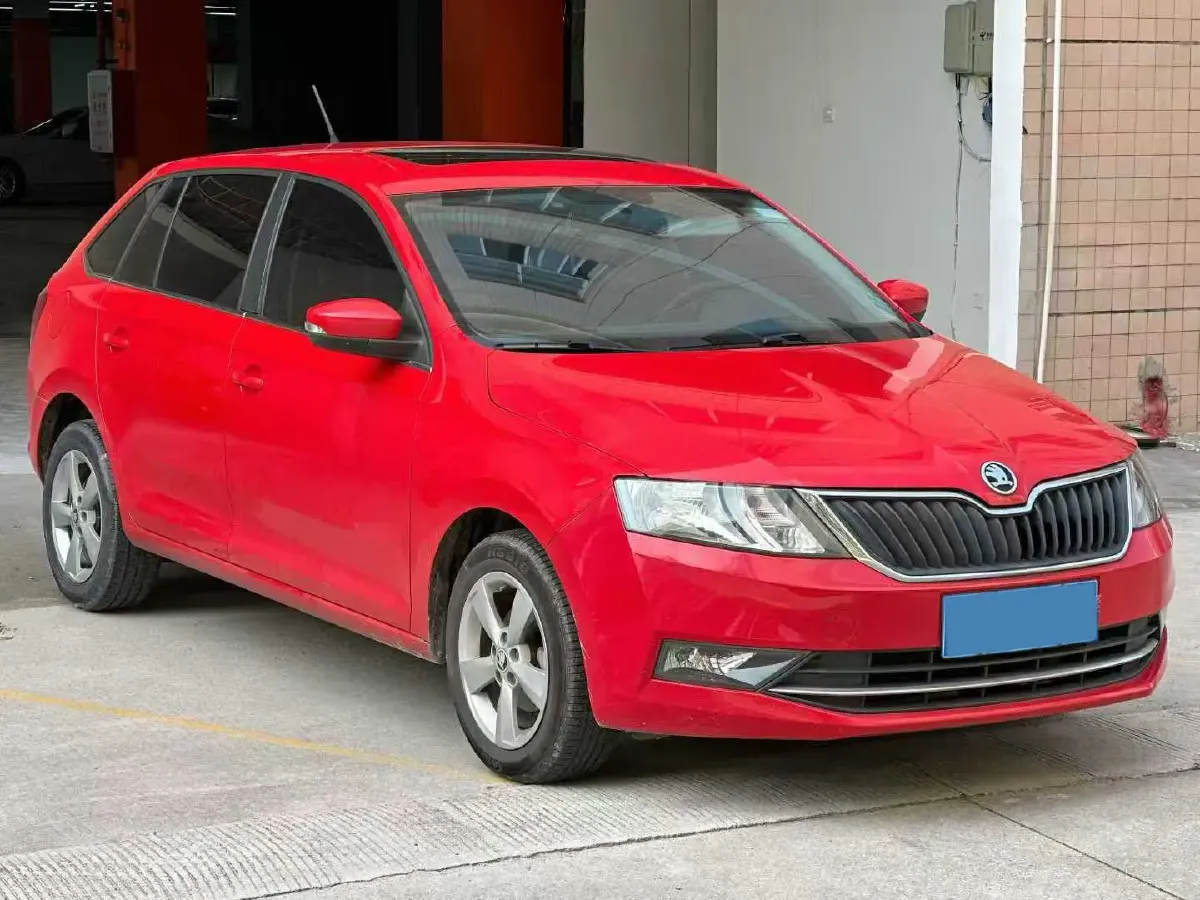 2018 Skoda Rapid Spaceback 1.6L 110HP L4 6AT,autocango,china used car exporter,china ev exporter,chinese used car exporter,chinese used ev exporter