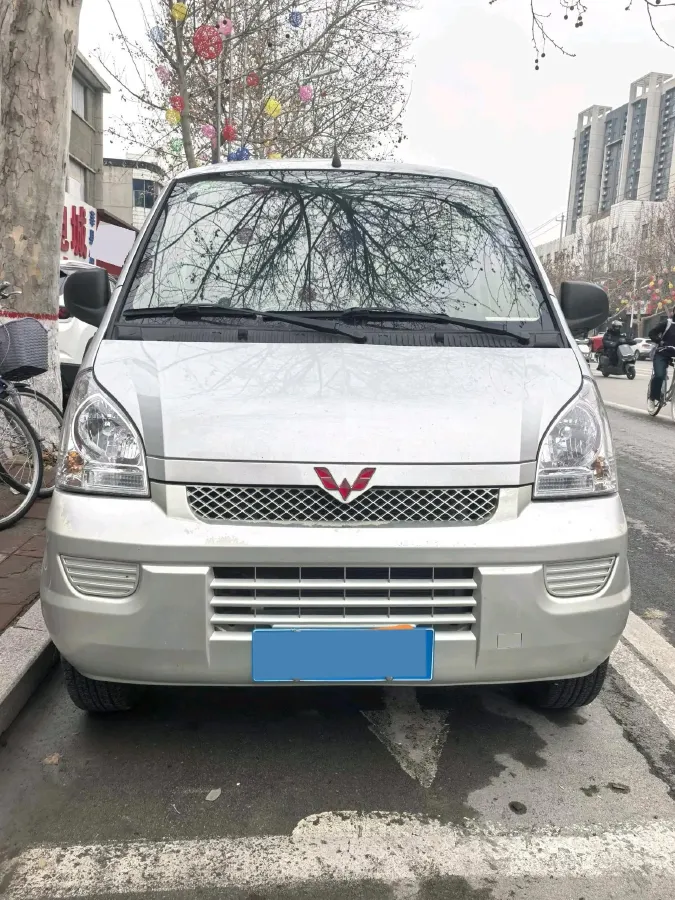 2021 SWM X2 1.5L 112HP L4 5MT,autocango,china used car exporter,china ev exporter,chinese used car exporter,chinese used ev exporter
