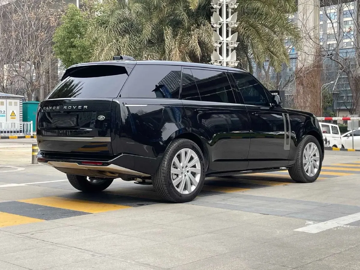 2025 Land Rover Range Rover 3.0T 400HP L6 8AT,autocango,china used car exporter,china ev exporter,chinese used car exporter,chinese used ev exporter