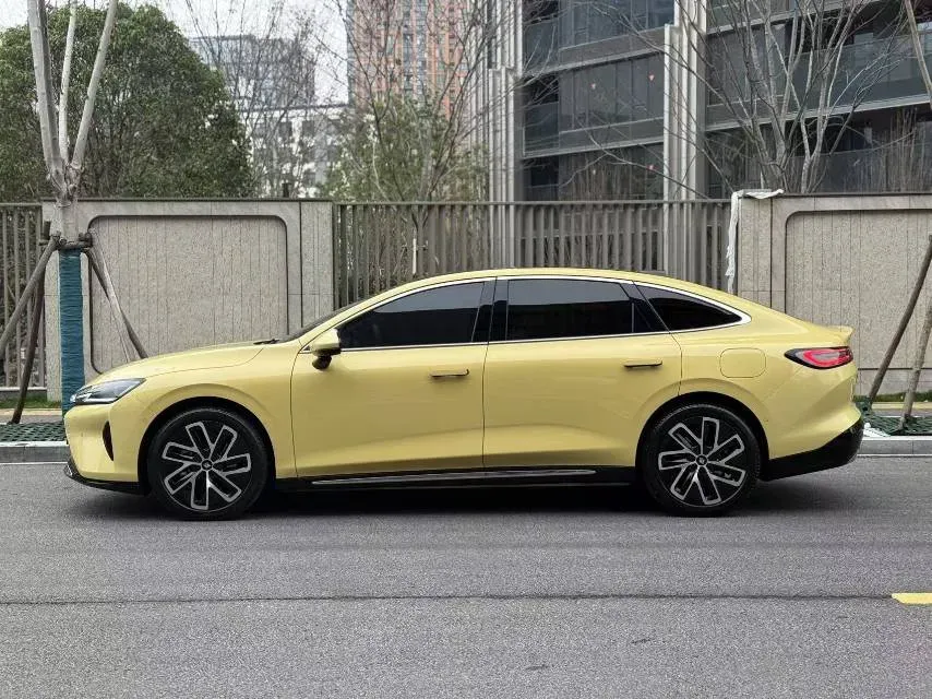 2025 BaoJun XiangJing 1.5T 143HP L4 1DHT PHEV,autocango,china used car exporter,china ev exporter,chinese used car exporter,chinese used ev exporter