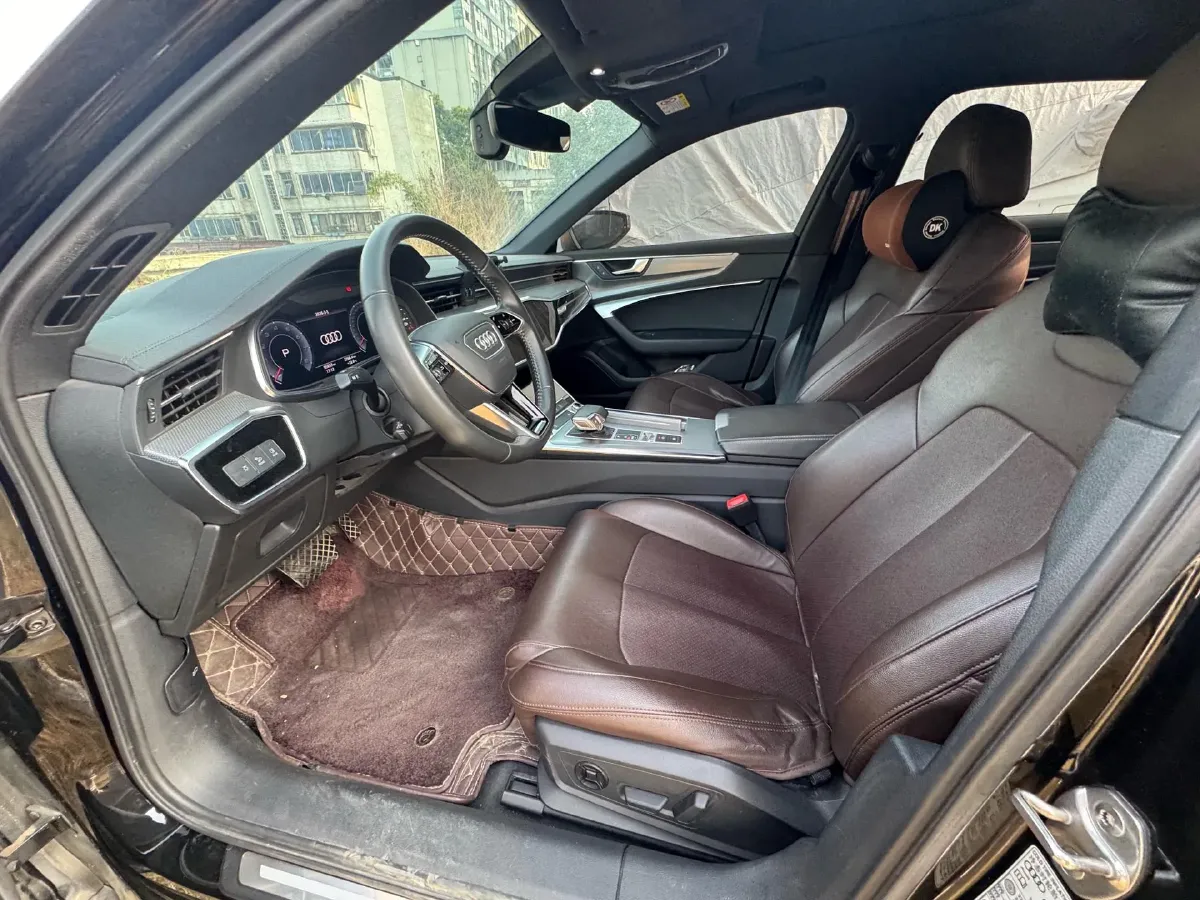 2020 Audi A6L 2.0T 190HP L4 7DCT,autocango,china used car exporter,china ev exporter,chinese used car exporter,chinese used ev exporter