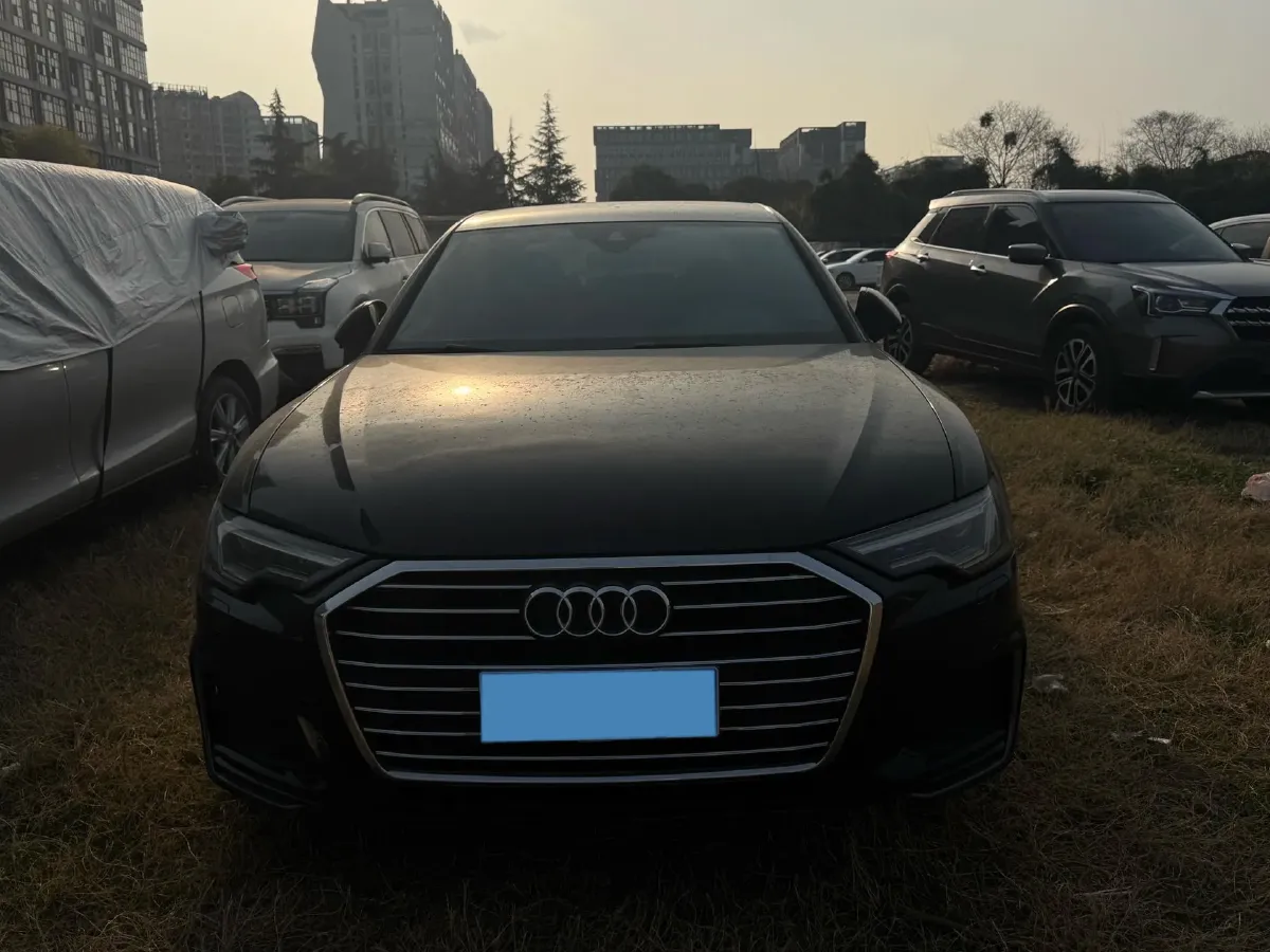 2020 Audi A6L 2.0T 190HP L4 7DCT,autocango,china used car exporter,china ev exporter,chinese used car exporter,chinese used ev exporter