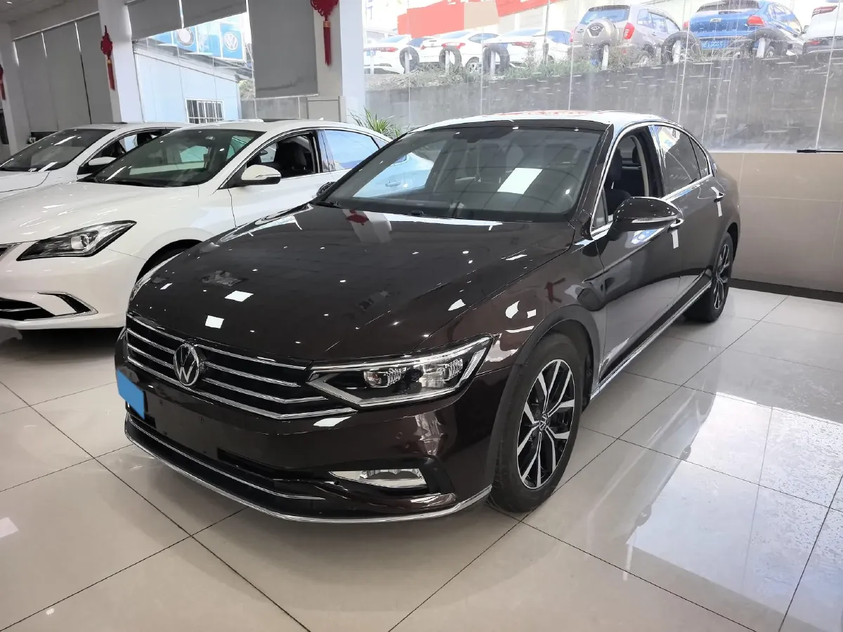 2020 Volkswagen Magotan 2.0T 186HP L4 7DCT,autocango,china used car exporter,china ev exporter,chinese used car exporter,chinese used ev exporter