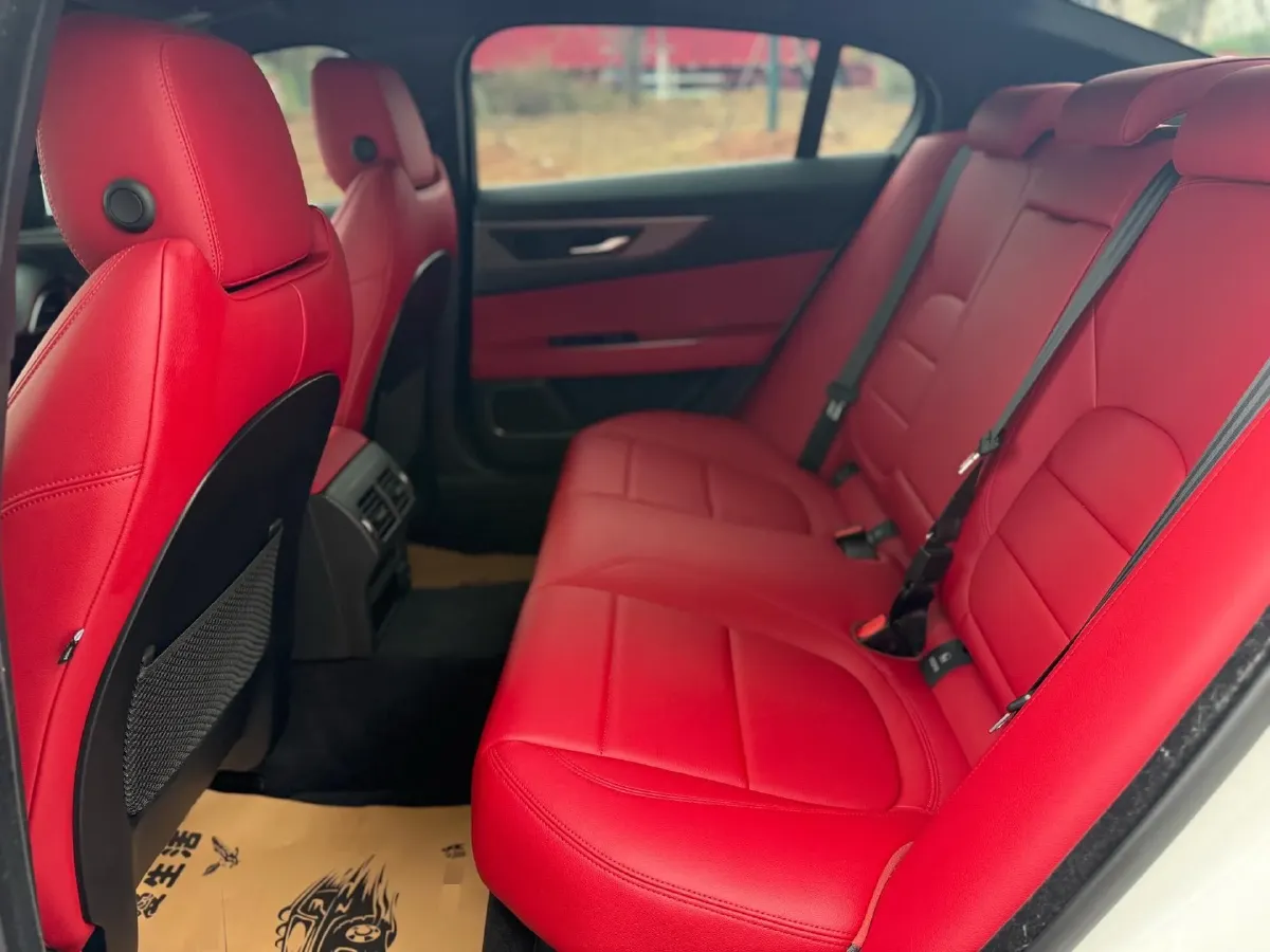 2023 Jaguar XEL 2.0T 250HP L4 8AT,autocango,china used car exporter,china ev exporter,chinese used car exporter,chinese used ev exporter