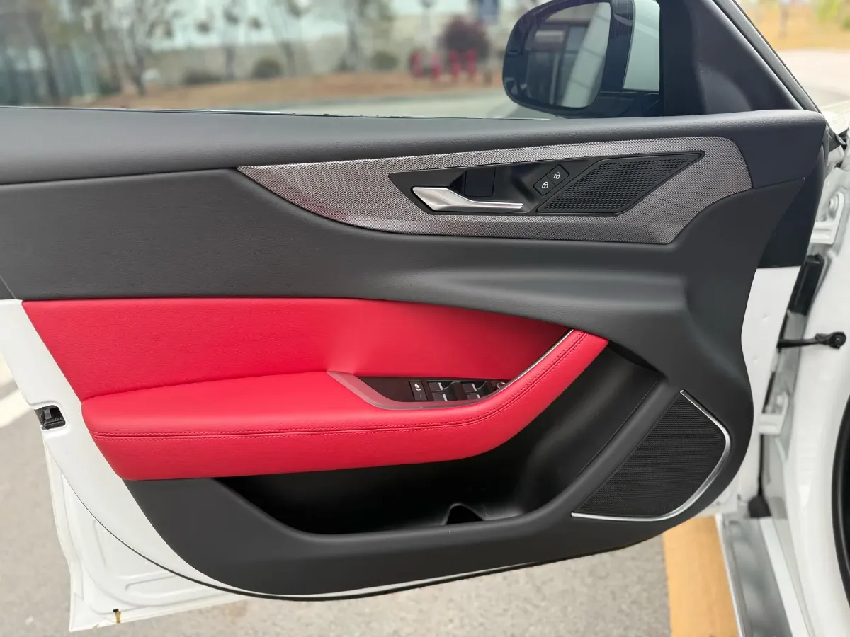 2023 Jaguar XEL 2.0T 250HP L4 8AT,autocango,china used car exporter,china ev exporter,chinese used car exporter,chinese used ev exporter