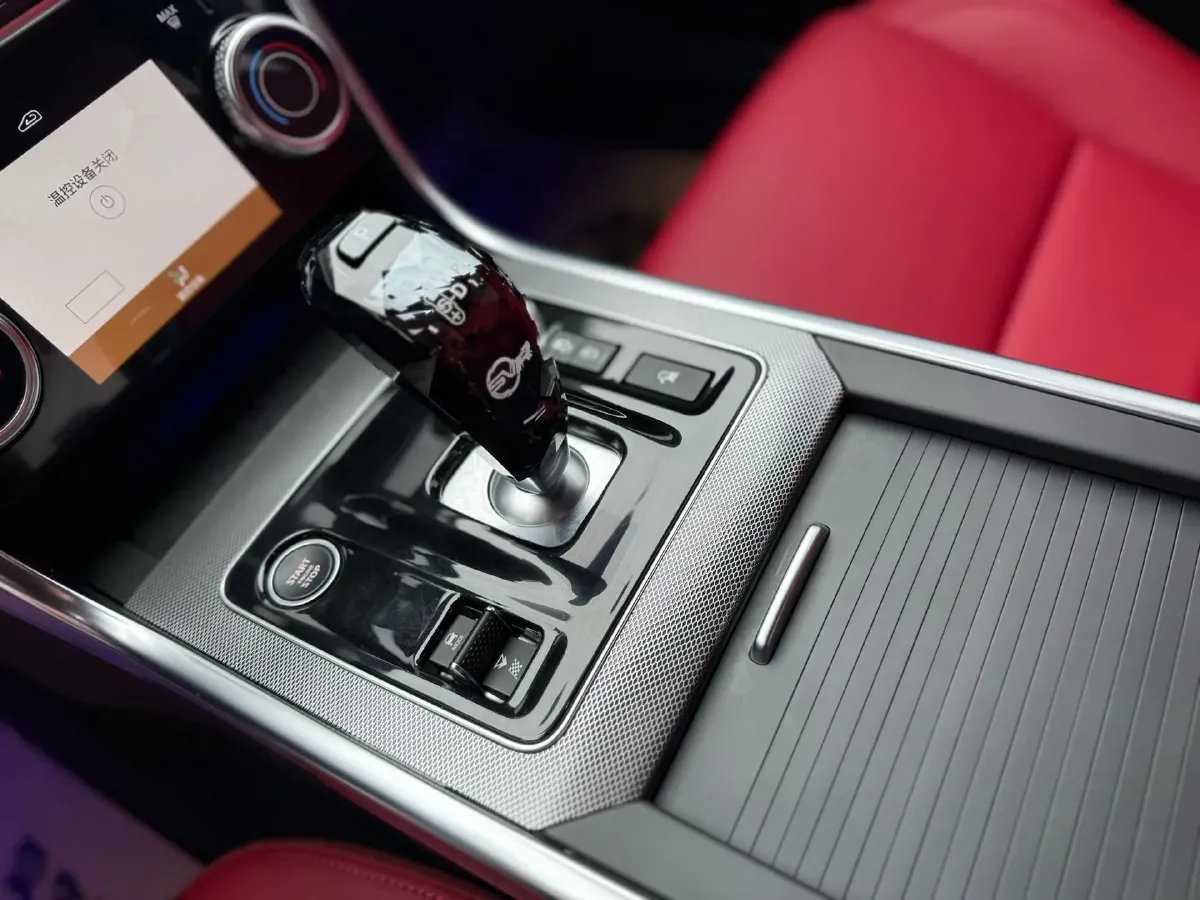 2023 Jaguar XEL 2.0T 250HP L4 8AT,autocango,china used car exporter,china ev exporter,chinese used car exporter,chinese used ev exporter