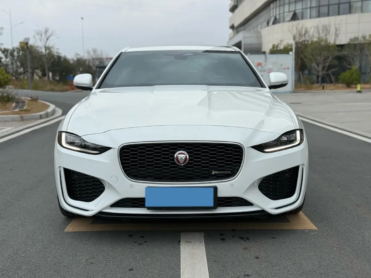 2023 Jaguar XEL 2.0T 250HP L4 8AT,autocango,china used car exporter,china ev exporter,chinese used car exporter,chinese used ev exporter