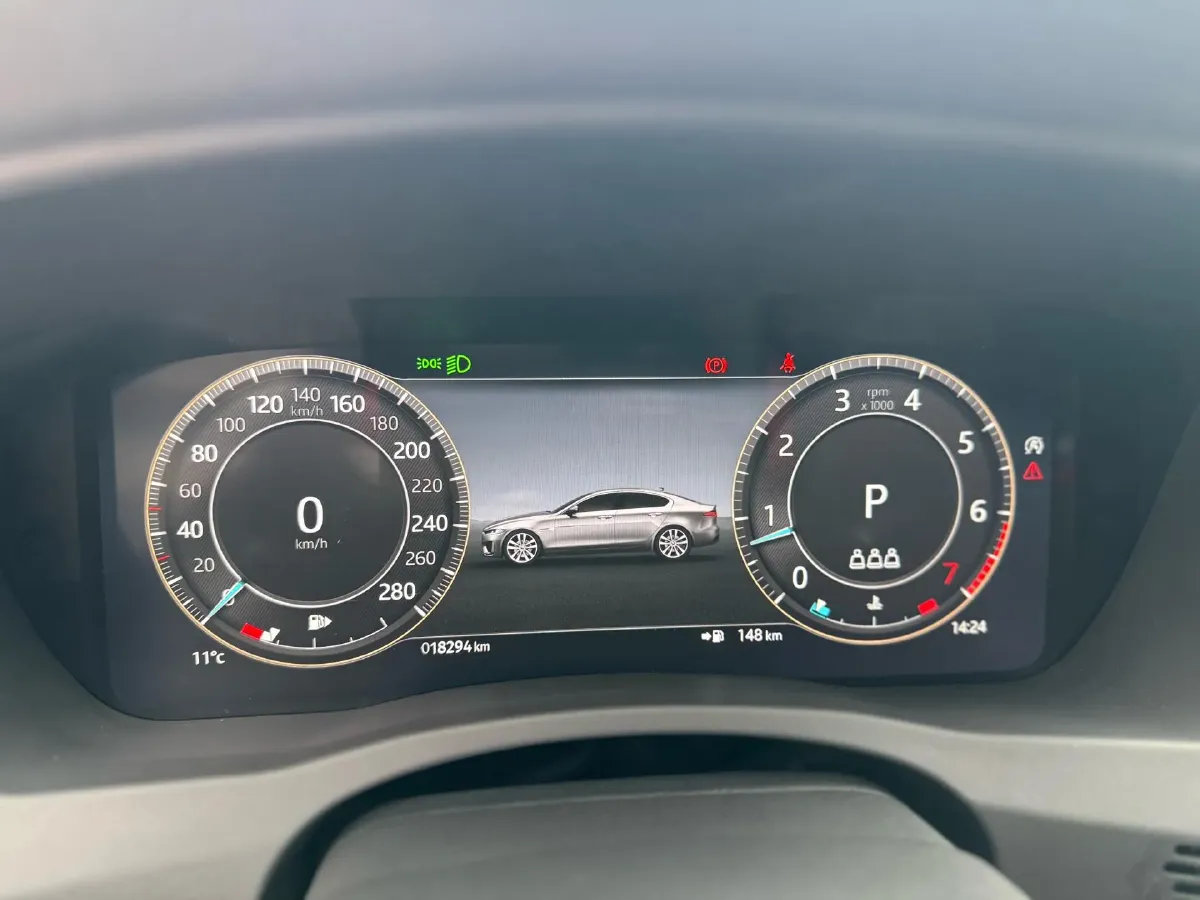 2023 Jaguar XEL 2.0T 250HP L4 8AT,autocango,china used car exporter,china ev exporter,chinese used car exporter,chinese used ev exporter