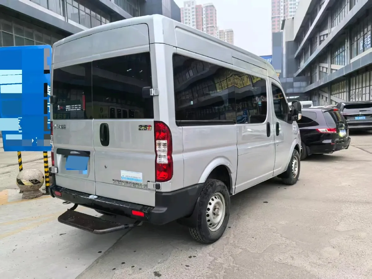 2020 DongFeng DFAC YuFeng 2.5T 136HP L4 6MT,autocango,china used car exporter,china ev exporter,chinese used car exporter,chinese used ev exporter