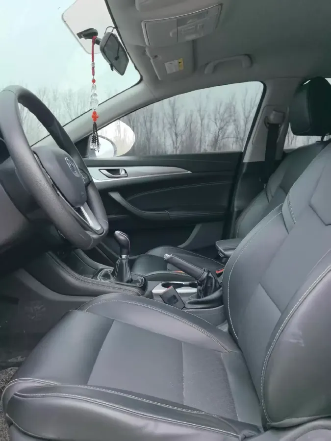 2019 ChangAn Eado 1.6L 128HP L4 5MT,autocango,china used car exporter,china ev exporter,chinese used car exporter,chinese used ev exporter