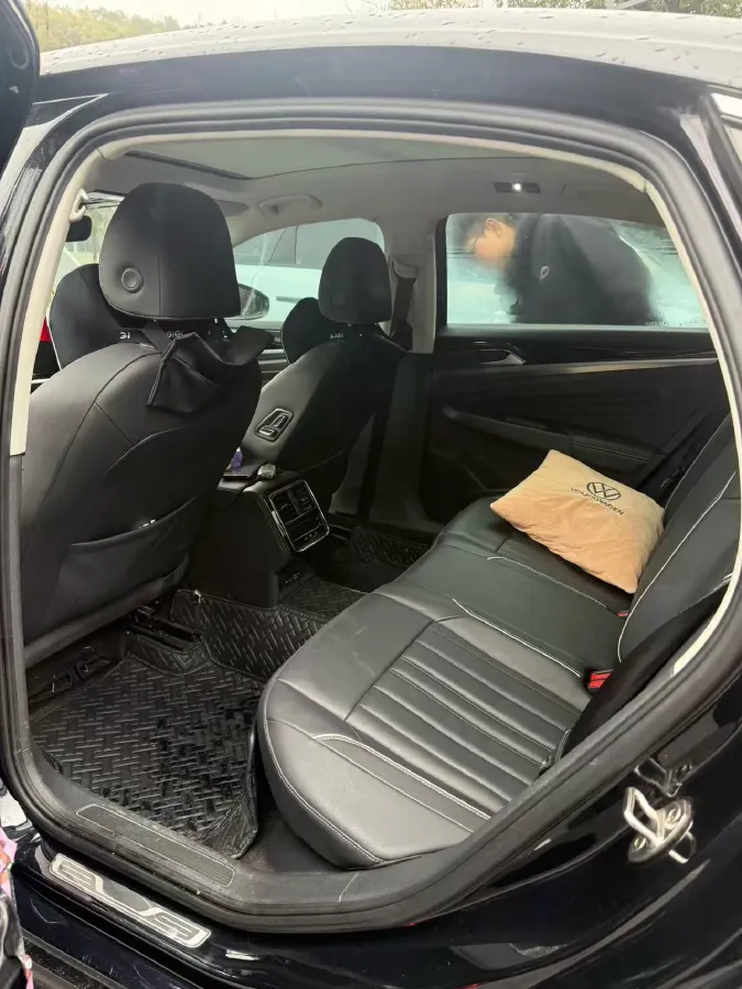 2023 Volkswagen Passat 2.0T 186HP L4 7DCT,autocango,china used car exporter,china ev exporter,chinese used car exporter,chinese used ev exporter