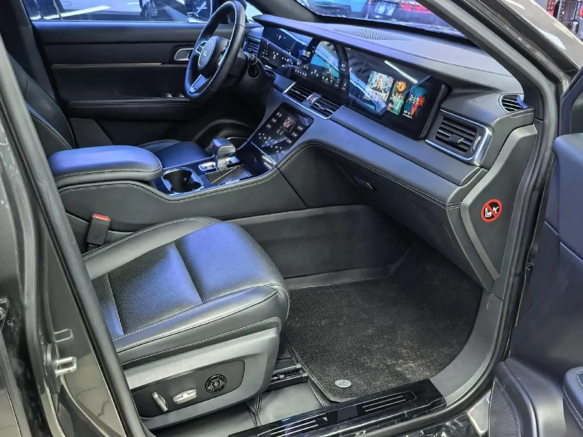 2021 Li ONE Range Extended 131HP REEV 40.5KWH,autocango,china used car exporter,china ev exporter,chinese used car exporter,chinese used ev exporter