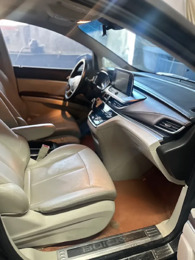 2021 Buick GL8 2.0T 237HP L4 9AT,autocango,china used car exporter,china ev exporter,chinese used car exporter,chinese used ev exporter