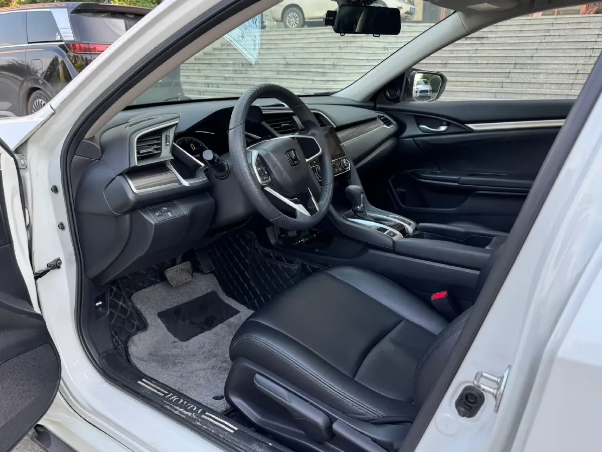 2019 Honda Civic 1.5T 177HP L4 CVT,autocango,china used car exporter,china ev exporter,chinese used car exporter,chinese used ev exporter