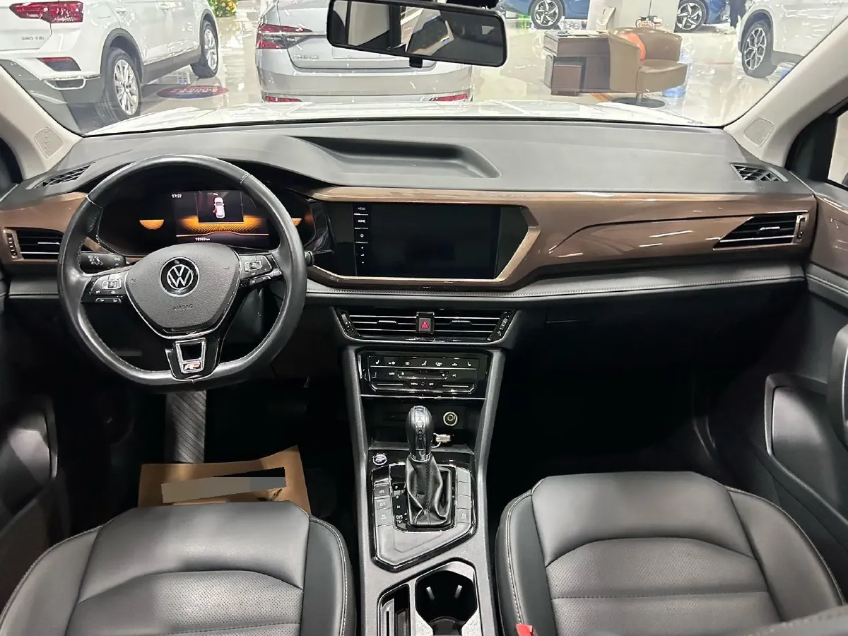 2022 Volkswagen Tharu 1.4T 150HP L4 7DCT,autocango,china used car exporter,china ev exporter,chinese used car exporter,chinese used ev exporter