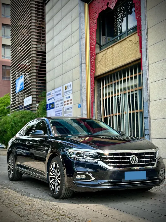 2019 Volvo V40 1.5T 152HP L4 6AT,autocango,china used car exporter,china ev exporter,chinese used car exporter,chinese used ev exporter