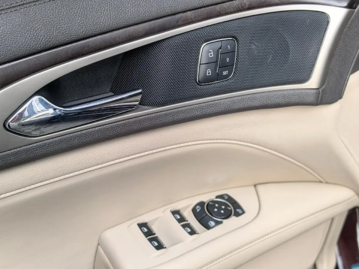 2019 Lincoln MKZ 2.0T 196HP L4 6AT,autocango,china used car exporter,china ev exporter,chinese used car exporter,chinese used ev exporter