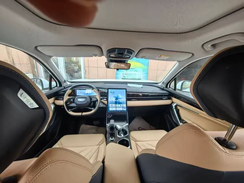 2023 Geely StarRay 1.5T 181HP L4 7DCT,autocango,china used car exporter,china ev exporter,chinese used car exporter,chinese used ev exporter