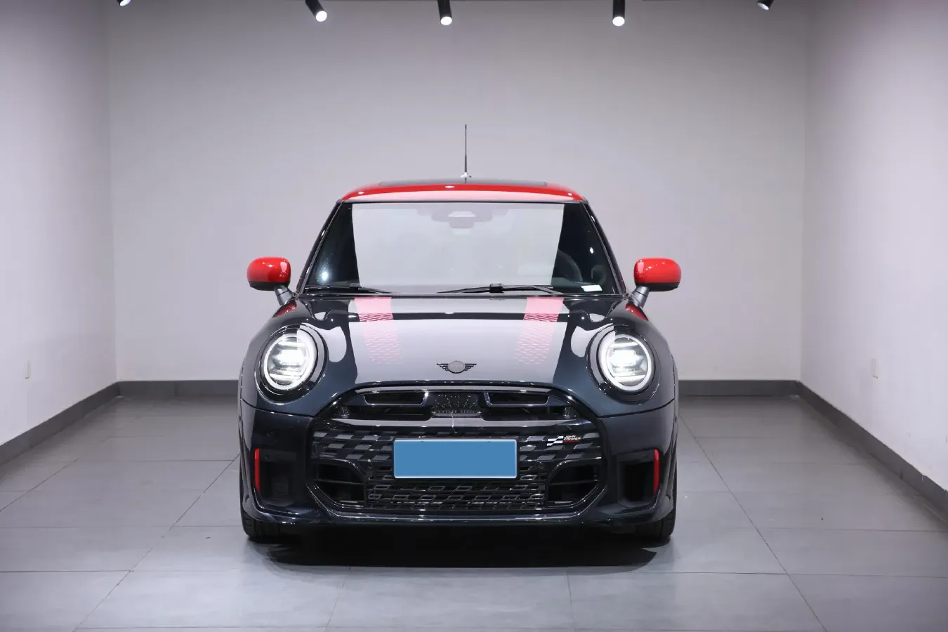 2025 MINI JCW 2.0T 231HP L4 7DCT,autocango,china used car exporter,china ev exporter,chinese used car exporter,chinese used ev exporter