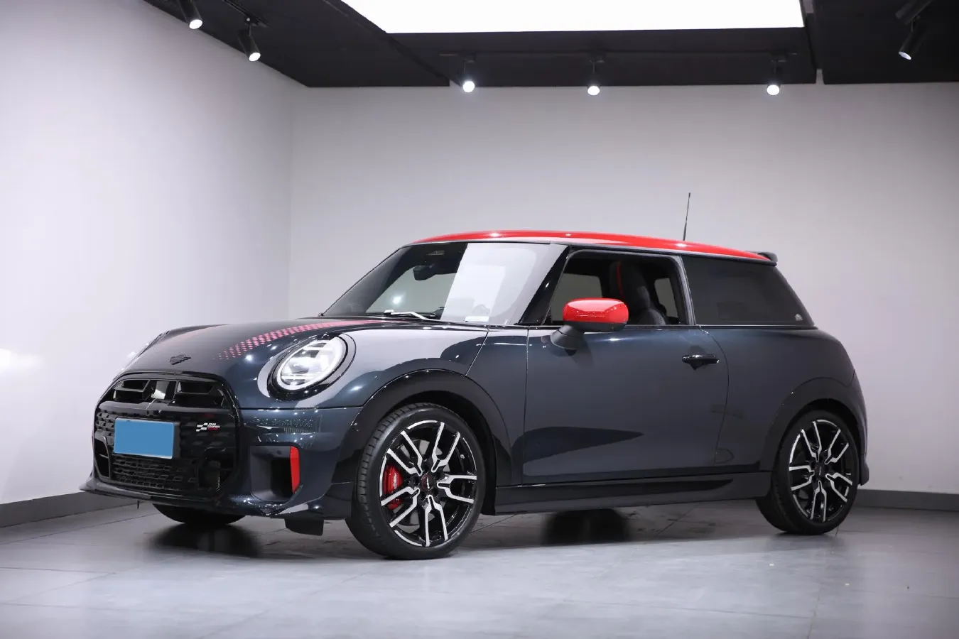 2025 MINI JCW 2.0T 231HP L4 7DCT,autocango,china used car exporter,china ev exporter,chinese used car exporter,chinese used ev exporter
