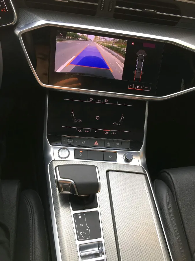 2019 Audi A6L 2.0T 190HP L4 7DCT,autocango,china used car exporter,china ev exporter,chinese used car exporter,chinese used ev exporter